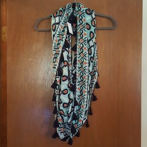 Crown and Ivy Woven Print Infinity Scarf